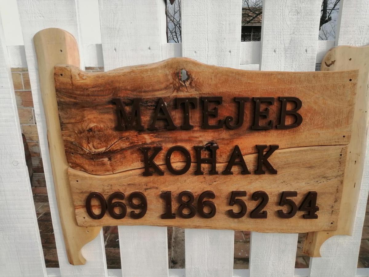 Matejev Konak Susara Екстер'єр фото